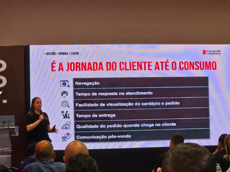 Palestra da Leticia Lunaro no LCD Campinas