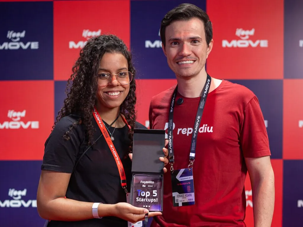 Anúncio das startups finalistas do Programa Fogo Alto durante o iFood Move.