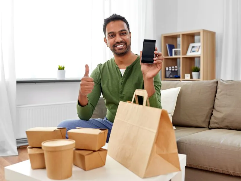 food delivery marketplace​ ou CRM