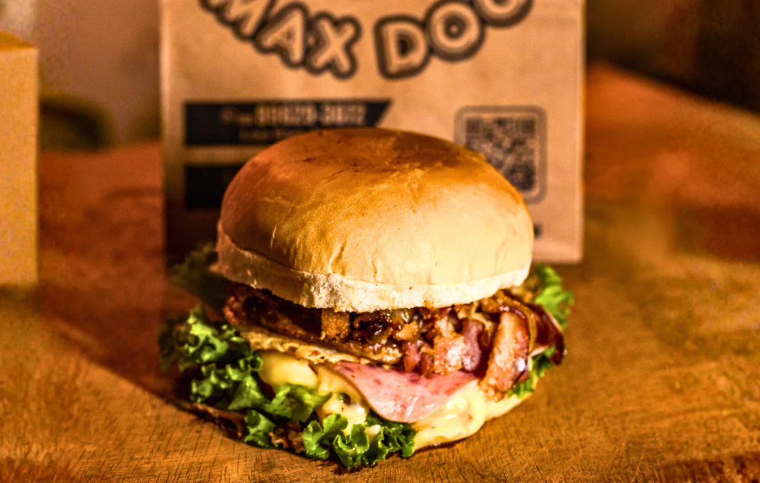 Lanche Max Dog Jales